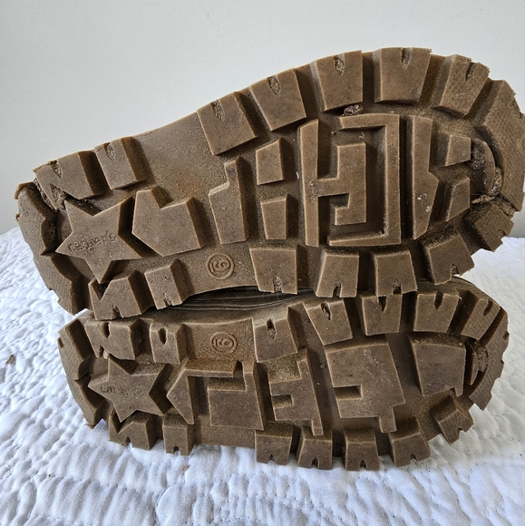 CARTERS Toddler Boys Waterproof Velcro Closure Winter Boots - Picture 7 of 8